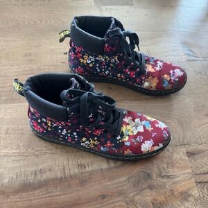 Dr. Martens Maelly Ankle Boots Size 6 Floral Canvas Lace Up Shoes air wick